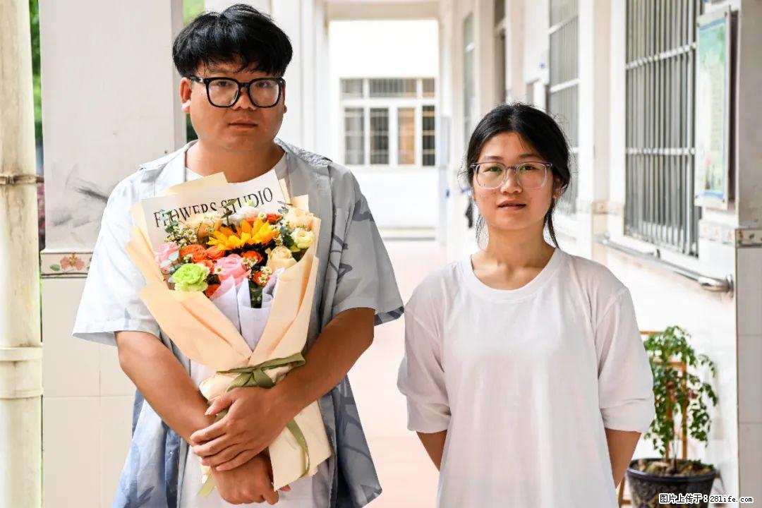 全网追的“扁担女孩”,找了一份暑假工,时薪12元 - 茂名生活资讯 - 茂名28生活网 mm.28life.com